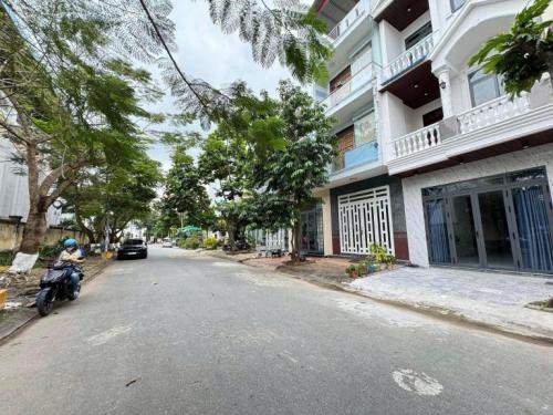 Bán nhà 1 trệt 2 lầu, hẻm 85 Huỳnh Thúc Kháng (chợ An Nghiệp)